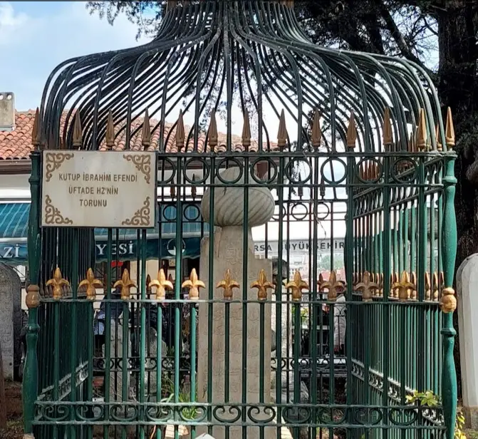 Kutub İbrahim Efendi Kabri